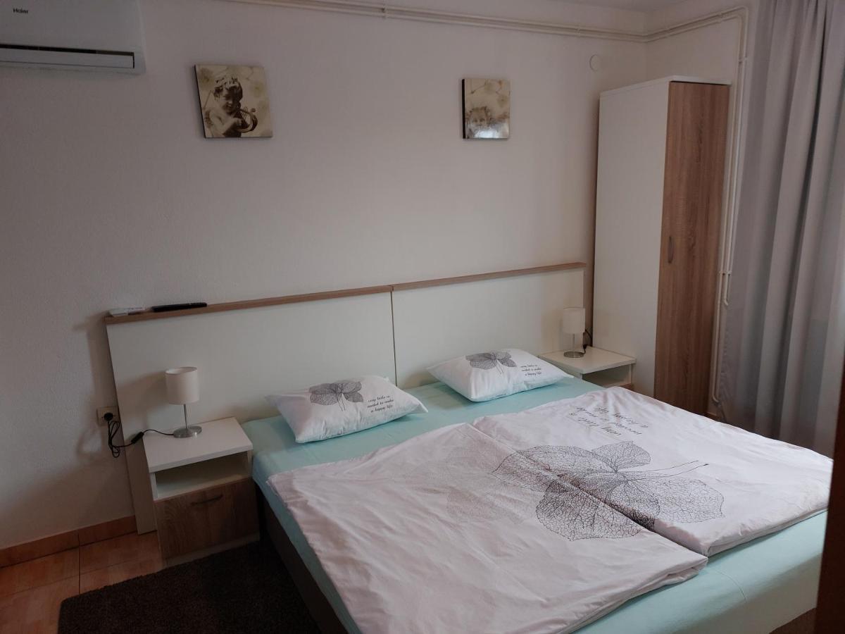 Apartment Karlovac Esterno foto