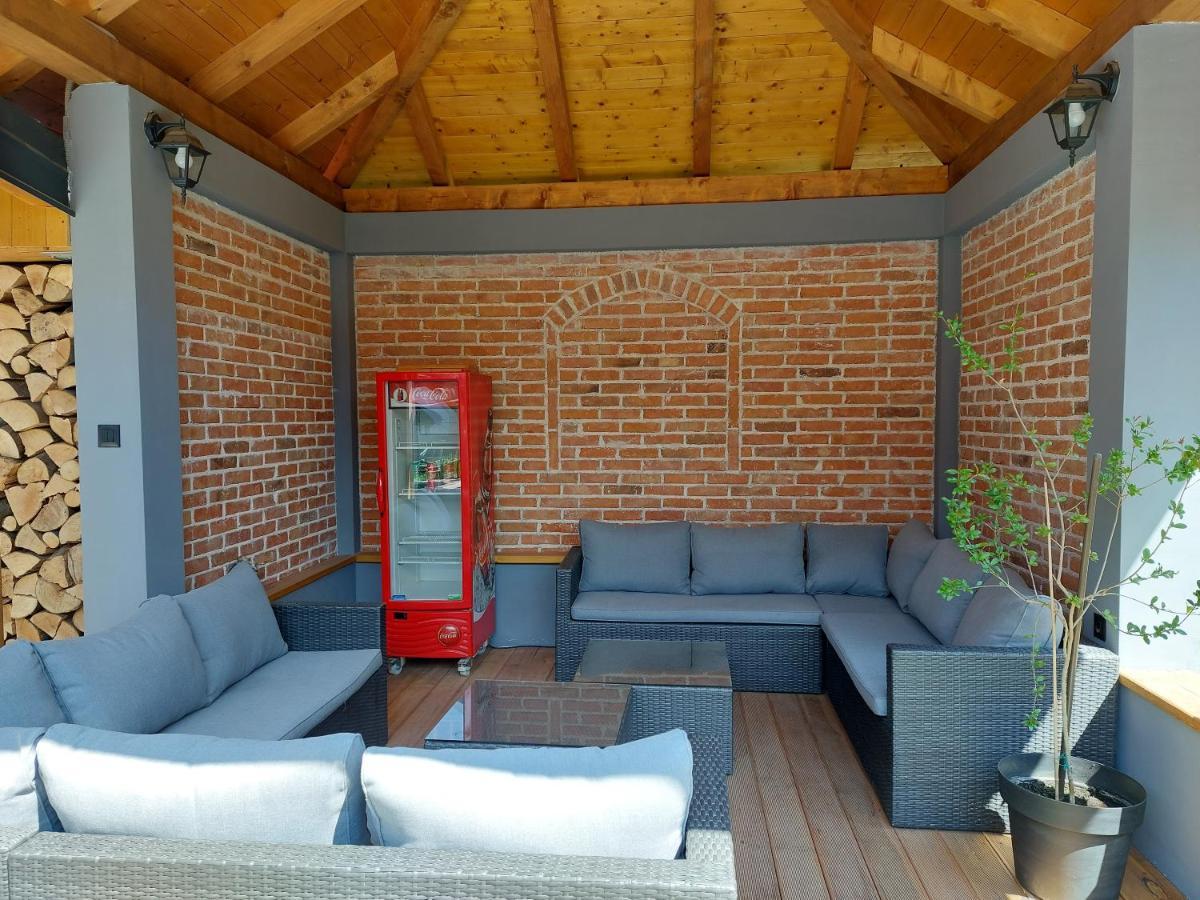 Apartment Karlovac Esterno foto