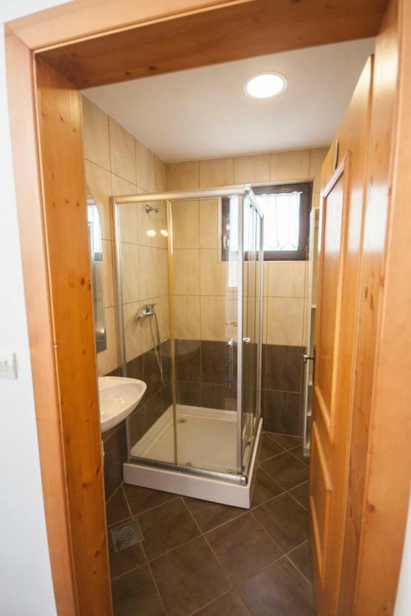 Apartment Karlovac Esterno foto